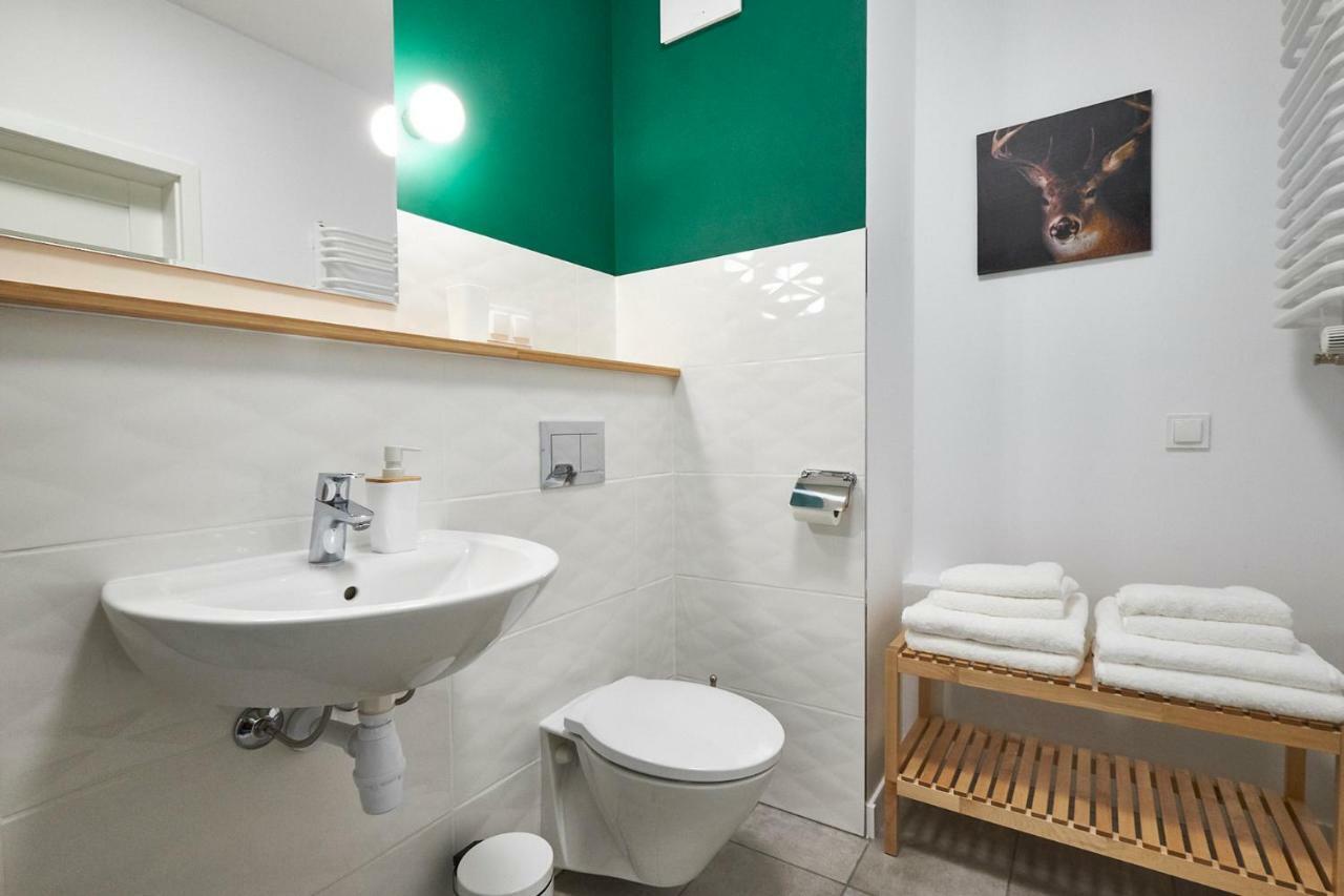 Modern Apartment In Warsaw Exterior photo